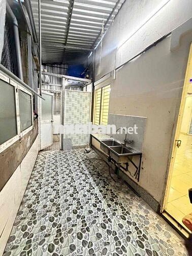 Nhà trệt lầu 6,3x11m 4phòng 2wc 2máy lạnh KDC Hoàng Quân Cái Răng