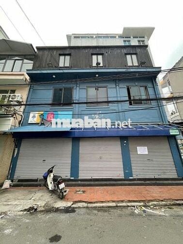 Cho thuê mặt bằng phố Đông Các ngang 9,92m