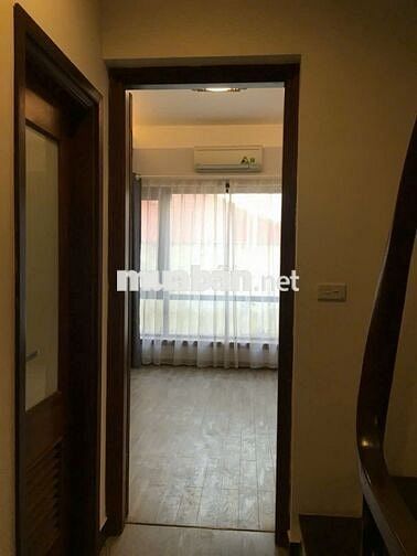 Cho thuê nhà riêng tại Trần Cung. Dt 40m2 x 5 tầng giá 15 triệu/tháng