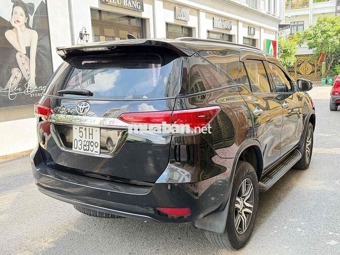 Toyota Fortuner 2019 Đen 7 chỗ Tự động