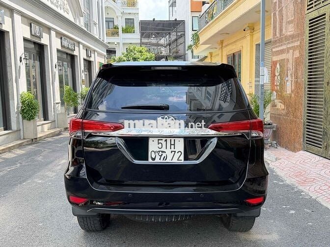 Toyota Fortuner 2019 Đen 7 chỗ Tự động