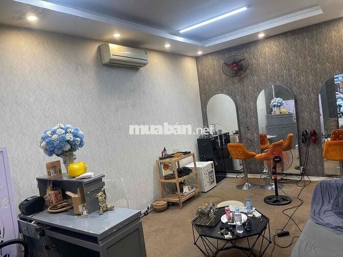 cho thuê và sang nhượng spa gội đầu dưỡng sinh.