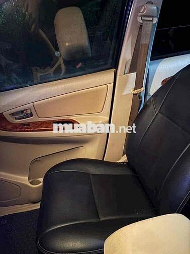 Toyota Innova 7 chỗ số sàn xe gia đình