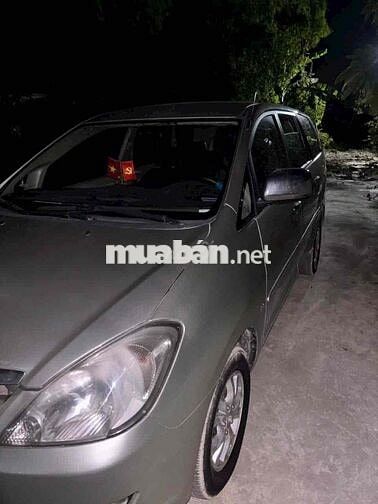 Toyota Innova 7 chỗ số sàn xe gia đình