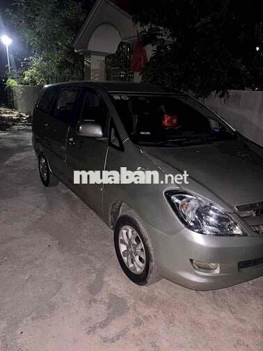 Toyota Innova 7 chỗ số sàn xe gia đình