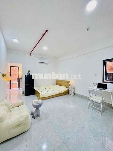 Khai Trương Studio Ban Công Tách Bếp Full Nội Thất