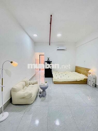 Khai Trương Studio Ban Công Tách Bếp Full Nội Thất