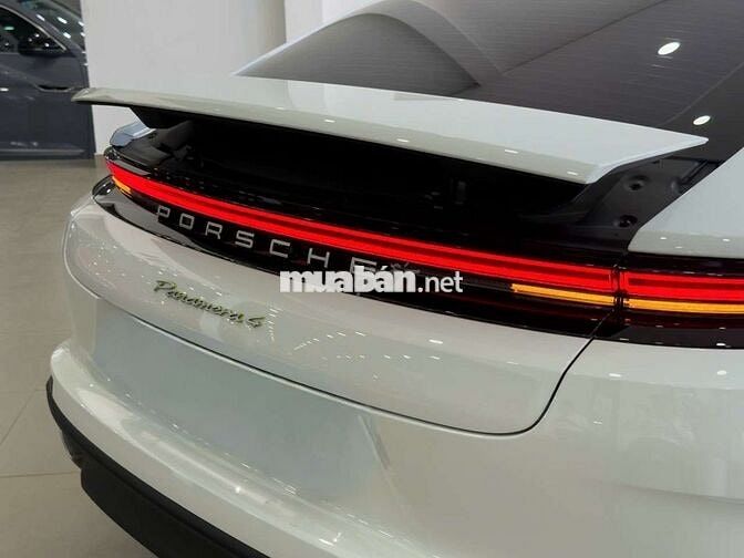 Porsche Panamera 4 Executive E-Hybrid siêu lướt