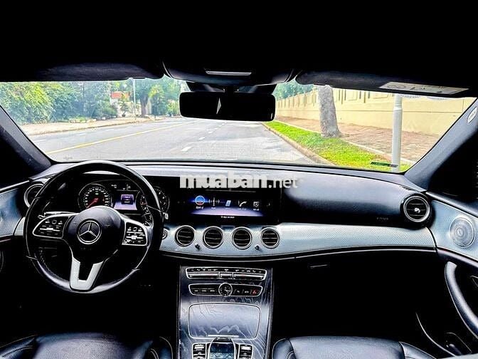 Mercedes-Benz E200 Sport 2020 Full option Đen