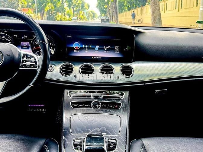 Mercedes-Benz E200 Sport 2020 Full option Đen