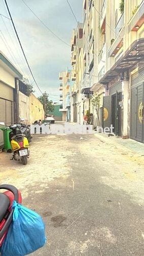 SIÊU PHẨM 3 TẦNG - HẺM 6M Ô TÔ TẬN CỬA - GẦN AEON TÂN PHÚ - SHR 2026.
