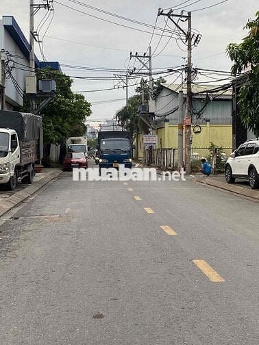 Nhà mặt tiền 5x20, p. Thới An Q12 đường 12m, có thang máy