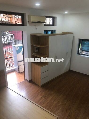 33m²x 4 tầng, nhà lô góc, 2 ngủ,2WC ngõ 73 Quan Nhân,cách mặt phố 40m