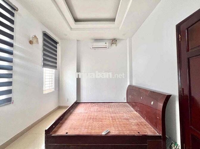 Phòng đối diện chung cư Giai việt full nội thất