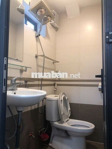 33m²x 4 tầng, nhà lô góc, 2 ngủ,2WC ngõ 73 Quan Nhân,cách mặt phố 40m