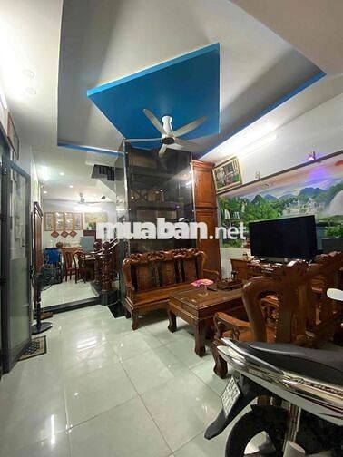 Nhà mặt tiền 5x20, p. Thới An Q12 đường 12m, có thang máy