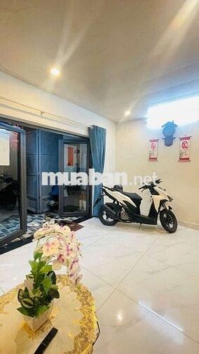 NHÀ QUANG TRUNG HẺM XE HƠI 1 SẸC - NHÀ CÒN RẤT MỚI