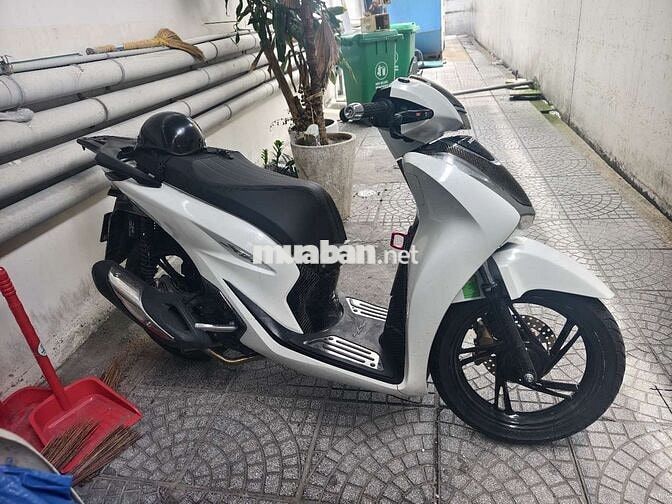 Honda SH125 Trắng YSS Brembo Classic