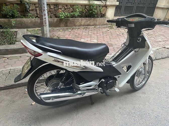 Xe máy 50cc màu Trắng cưc ngon  học sinh