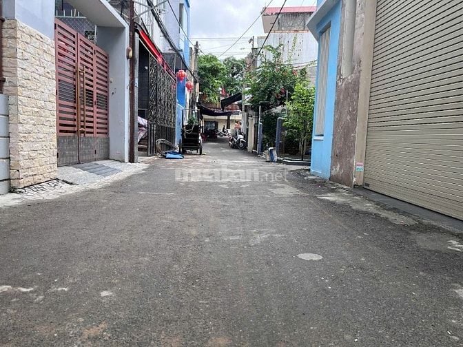 BÁN NHÀ LÔ GÓC KẸP KIỆT- KHAI THÁC DÒNG TIỀN TỐT 