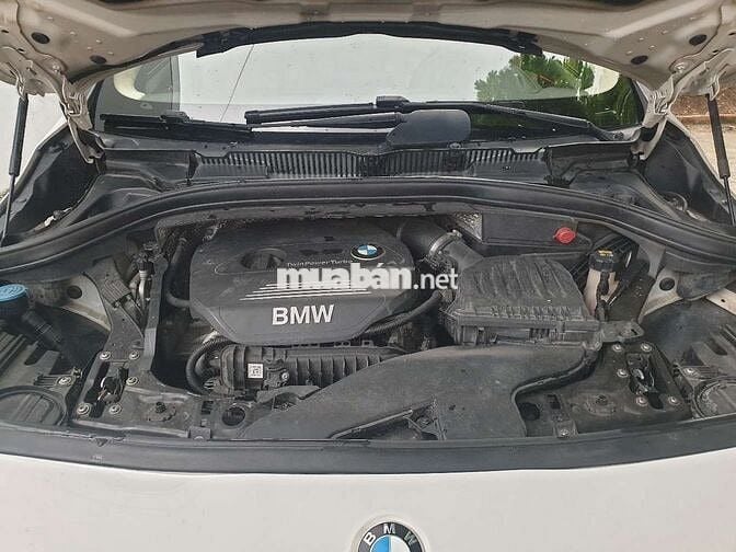 BMW 218i 2015 Trắng 5 chỗ