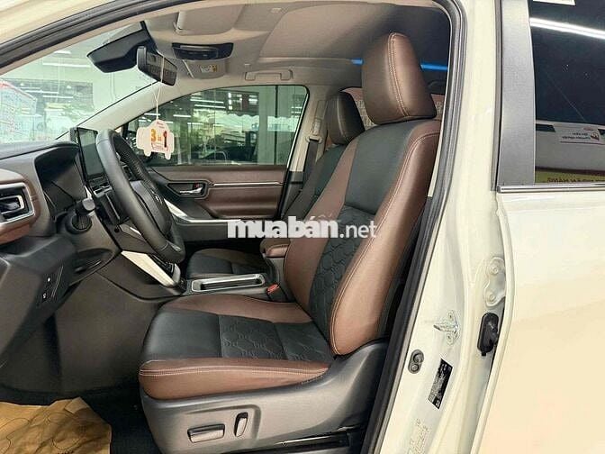Toyota Innova Cross Hybrid Trắng Ngọc Trai 🌾9xx(TL