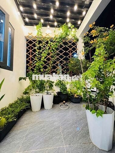 NGÕ Ô TÔ - 5 PHÚT QUA TÂN BÌNH - 4 TẦNG - 4 PHÒNG NGỦ - CV LÀNG HOA