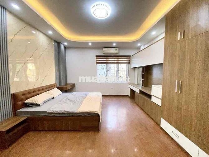 Bán gấp nhà mặt ngõ Ô tô 7 chỗ sát Phố
