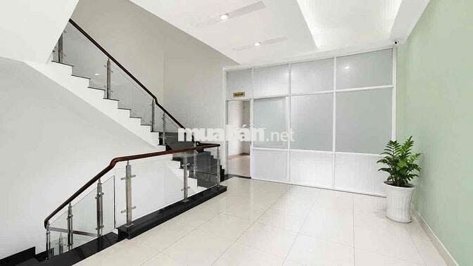 - Cho thuê nhà mặt tiền đường Lê Lợi- Thành Phố Mới- Bình Dương • Diện