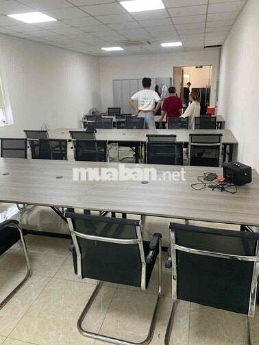 Tuyển nhân viên phụ kho bến xe Đà Nẵng