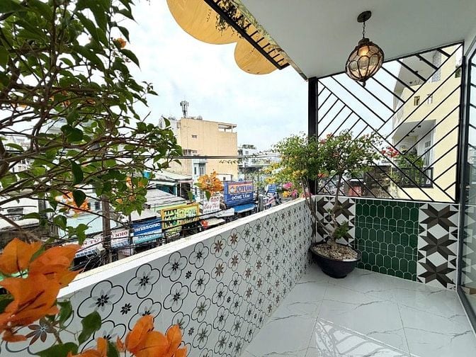 Nhà Mới Mặt tiền Phan Văn Trị, Bình Thạnh, 5.3x18m, 3 lầu, Mới, 10 tỷ 