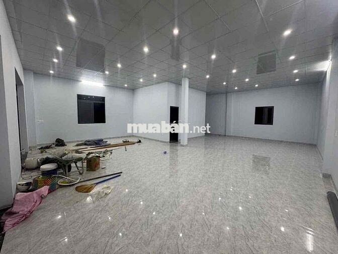 cho thuê nhà 10x30 đường Bùi Ngọc Thu ( gần chợ Bưng Cầu)