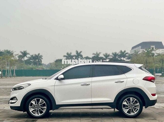 Hyundai Tucson 2.0 ATH 2017 Trắng 5 chỗ