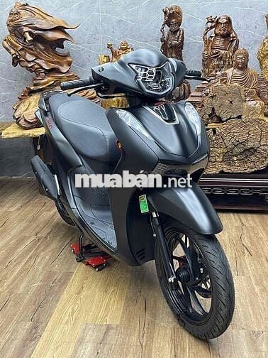 Velia 50cc đời 2025 chính chủ xe như mới. odo 1,9k