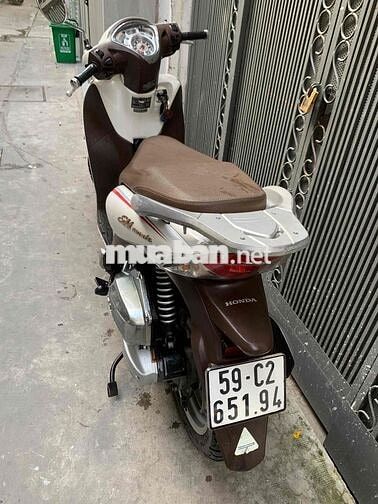 Honda SH Mode Trắng Xăng