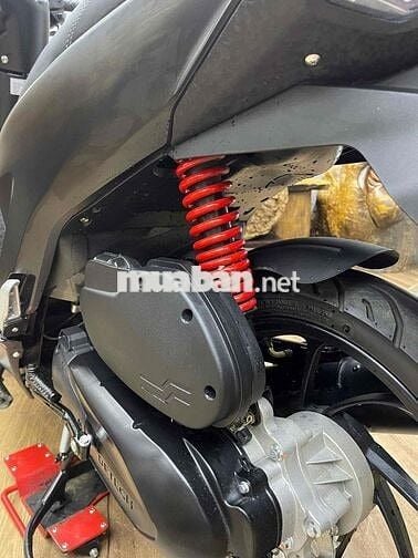 Velia 50cc đời 2025 chính chủ xe như mới. odo 1,9k
