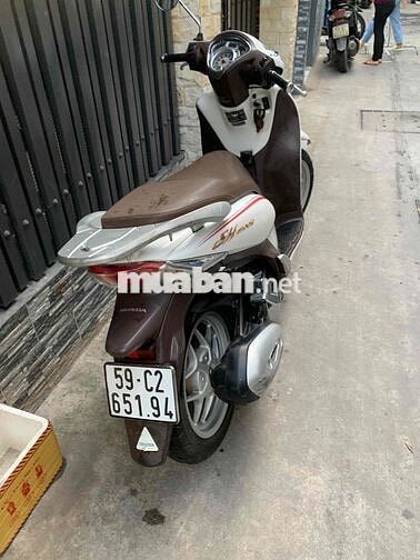 Honda SH Mode Trắng Xăng