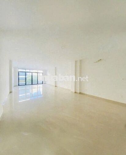 NHÀ MỚI QUẬN 3! Cho thuê 101C Võ Văn Tần, Sàn suốt, 500m2 sữ dụng