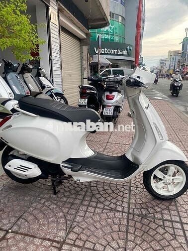 Piaggio Vespa Sprint Trắng