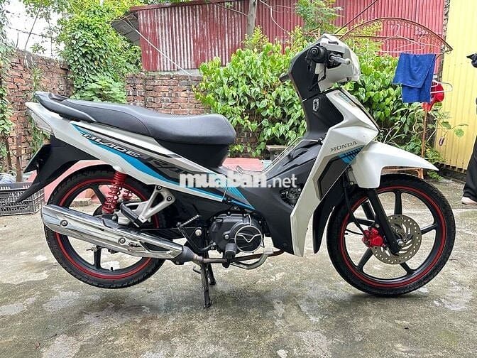 Honda Wave Blade 2019 Trắng 11000 km