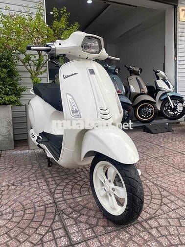 Piaggio Vespa Sprint Trắng
