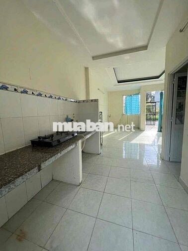 Nhà cho thuê 6tr nguyên căn Hẻm 8met gần mặt tiền dg Lê Văn Lương