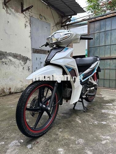 Honda Wave Blade 2019 Trắng 11000 km