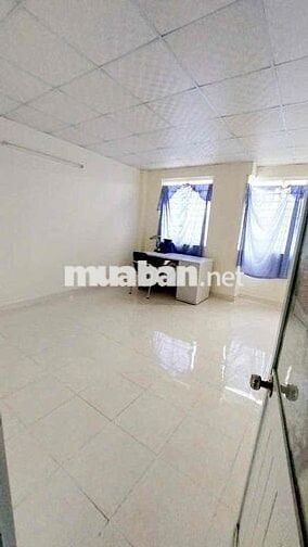 Nhà cho thuê 6tr nguyên căn Hẻm 8met gần mặt tiền dg Lê Văn Lương