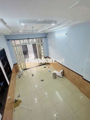 CHO THUÊ NAHF HẺM XE HƠI THÔNG 4PN 5WC LÊ VĂN THỌ P9 GÒ VẤP
