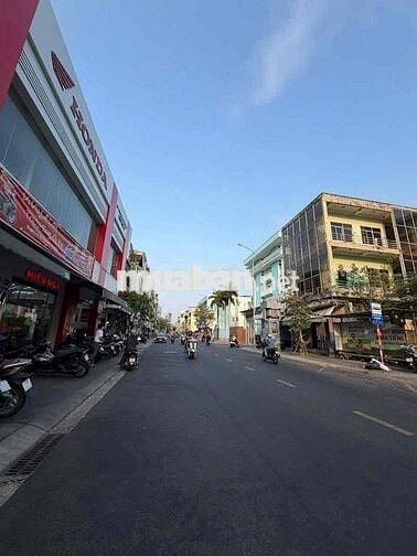 Cho Thuê nhà Mặt Tiền trung tâm Đà Nẵng