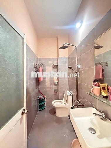 NHÀ ĐẸP KIÊN CỐ – HẺM XE HƠI VÀO NHÀ – KHU VIP LÂM THỊ HỐ, TRUNG MỸ TÂ