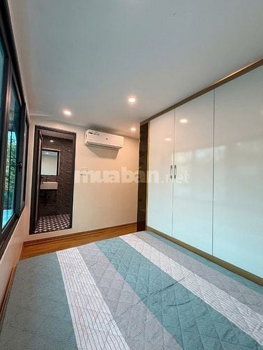 Bán căn nhà tập thể tầng 3 Thành Công và tầng 2 Linh Lang