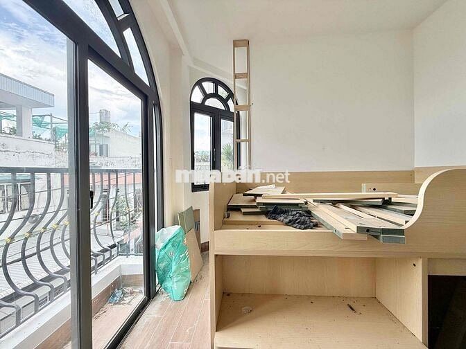 CHO THUÊ PHÒNG BAN CÔNG GIƯỜNG TẦNG NGAY CHỢ THẠC ĐÀ - PHẠM VĂN CHIÊU