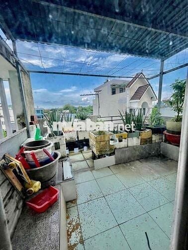 NHÀ ĐẸP 4 TẦNG – HẺM XE HƠI HUỲNH THỊ HAI – TRUNG MỸ TÂY, QUẬN 12